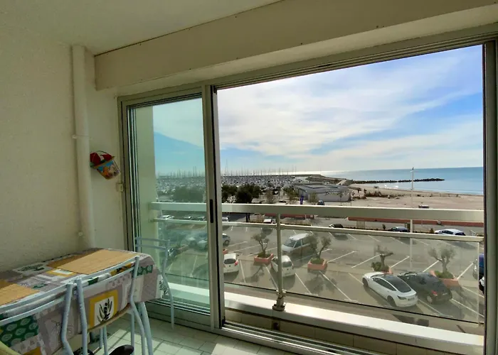Le Cap D\'Or- Beachfront With Air Conditioning!